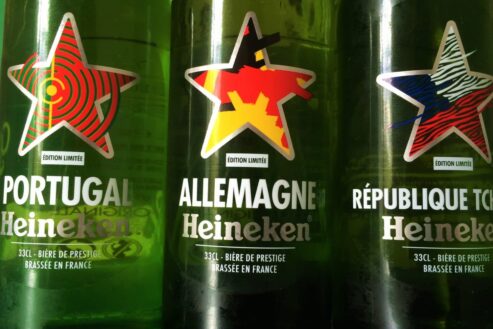 pourquoi une etoile rouge sur les bouteilles de heineken